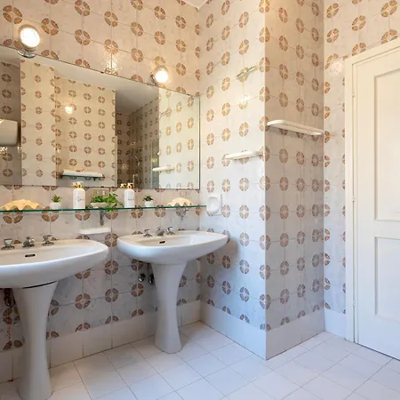 Sardinia Re - Garibaldi Penthouse - Free Parking Apartament *