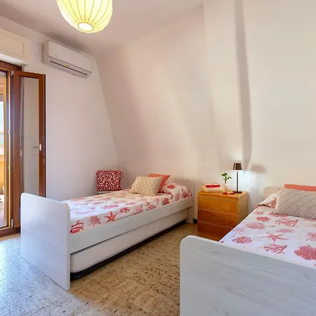 Sardinia Re - Garibaldi Penthouse - Free Parking Apartamento Alguer