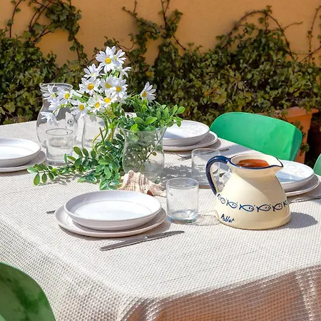 Sardinia Re - Garibaldi Penthouse - Free Parking Daire